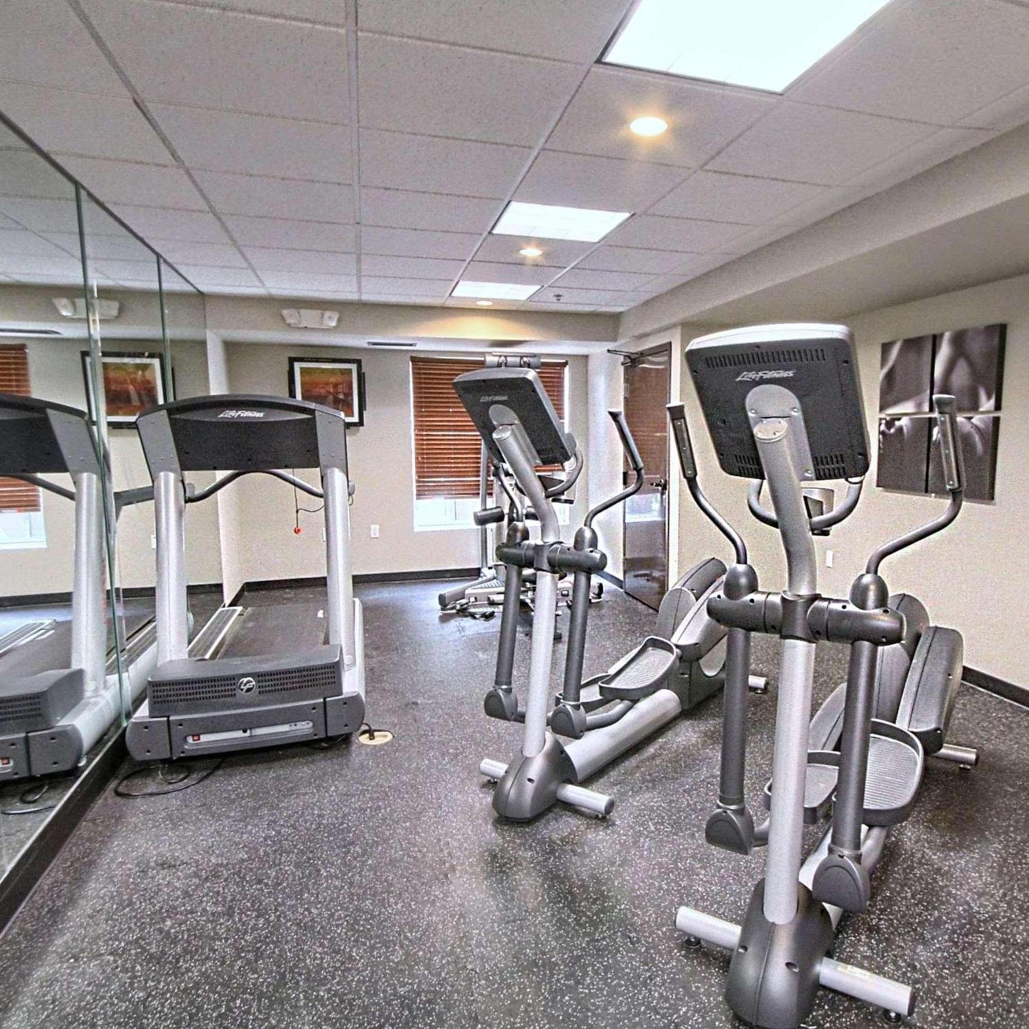 Country Inn & Suites By Radisson, Dearborn, Mi Bagian luar foto
