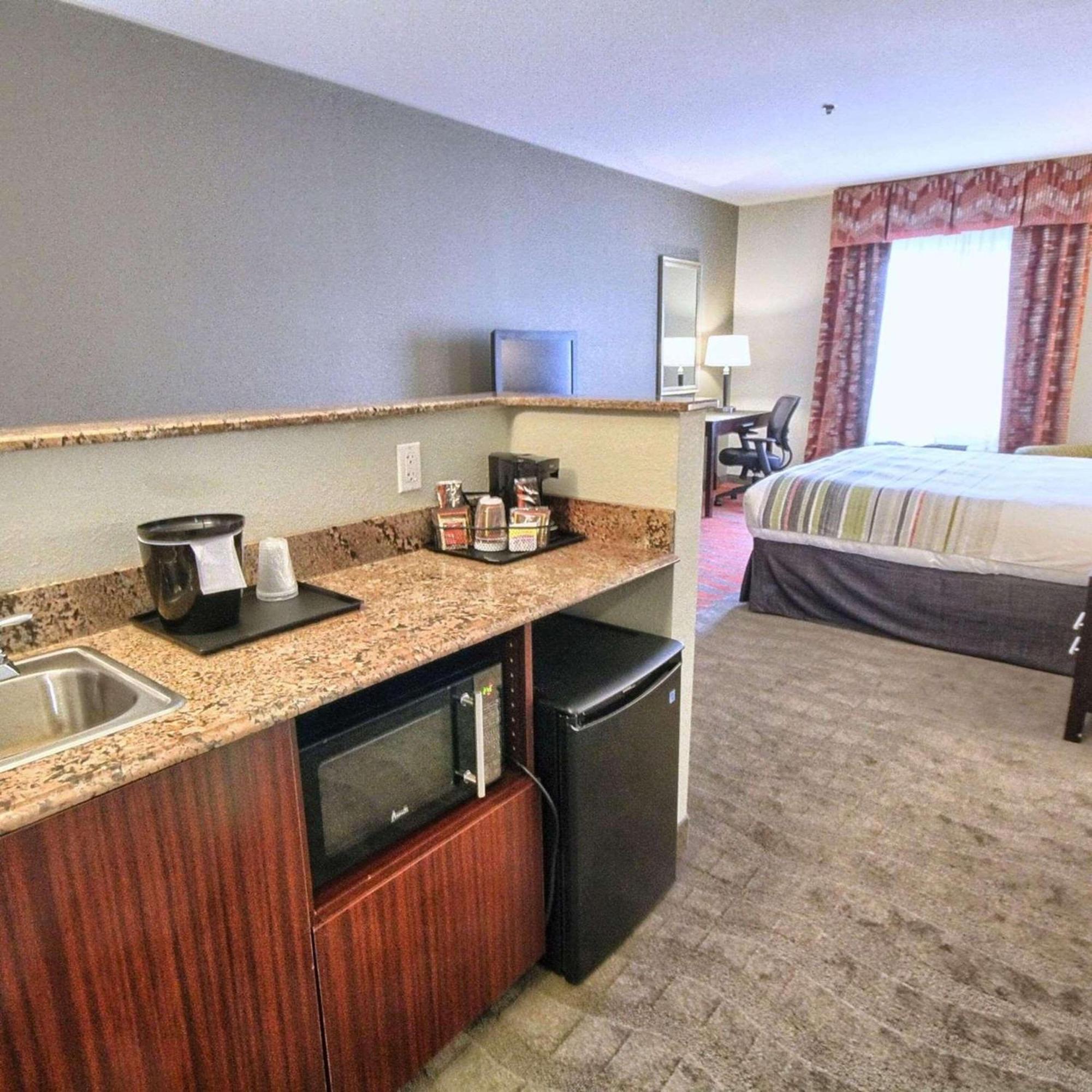 Country Inn & Suites By Radisson, Dearborn, Mi Bagian luar foto